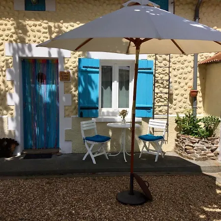 Havre De Paix Gites Chalais  Exterior photo